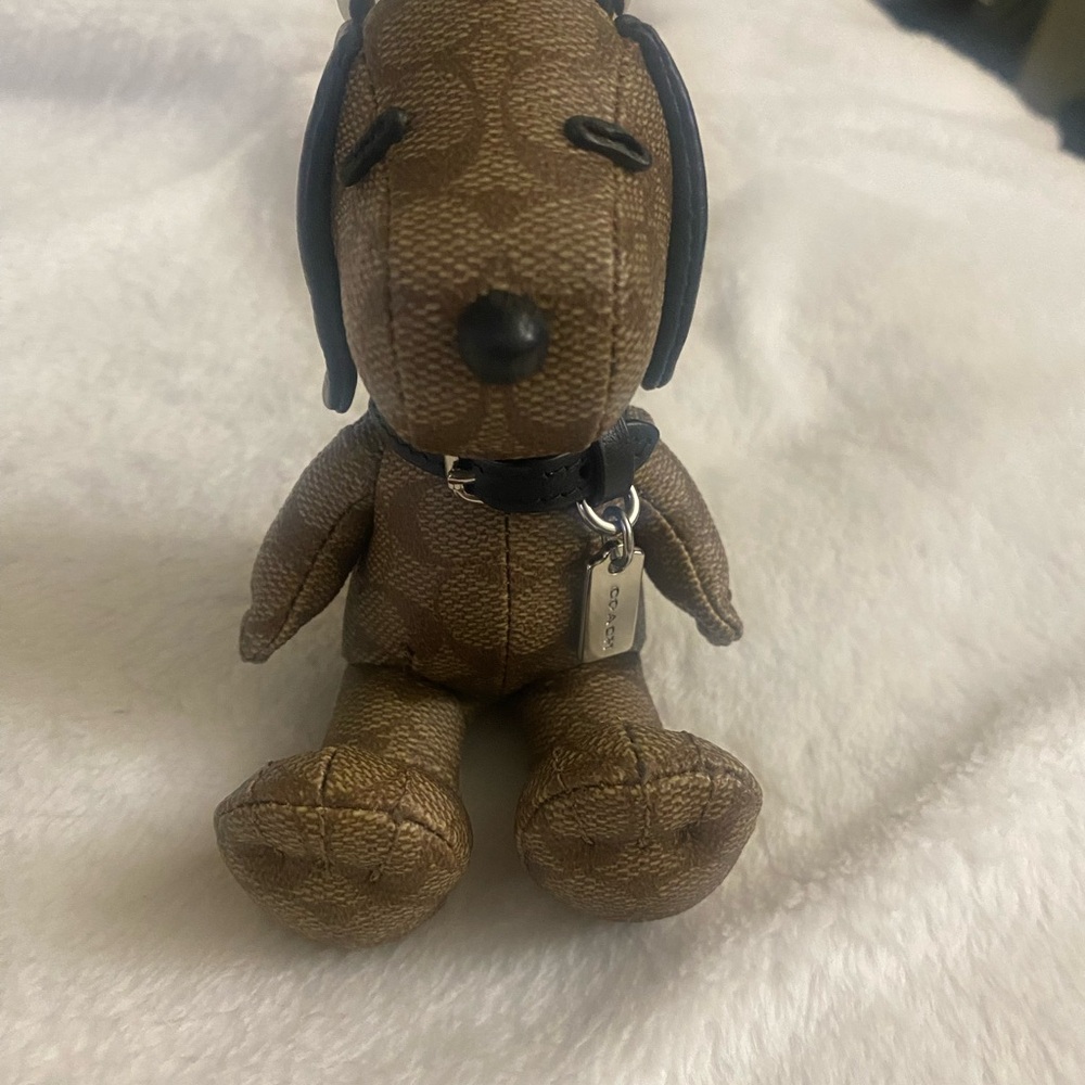 Coach X Peanuts Snoopy bag charm